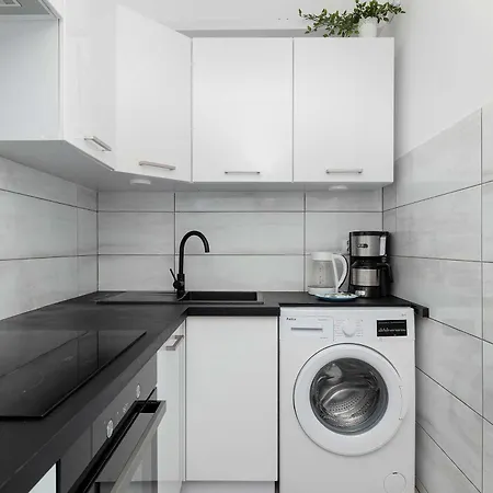 Appartement Bright In With Air Conditioning And Parking By Renters *