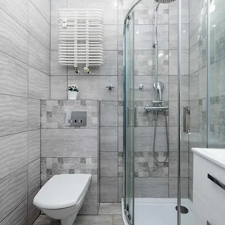 Bright In With Air Conditioning And Parking By Renters Колобжег