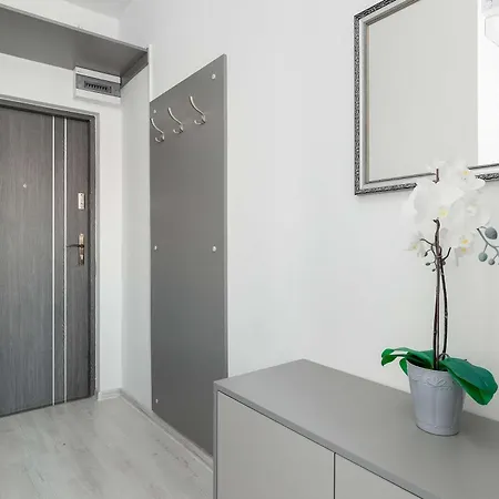 Appartement Bright In With Air Conditioning And Parking By Renters *